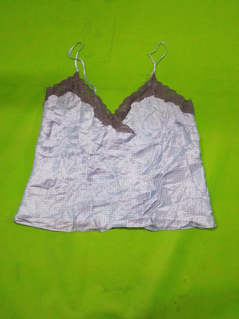 「Hillard & Hanson レーストリム サテンキャミソール」