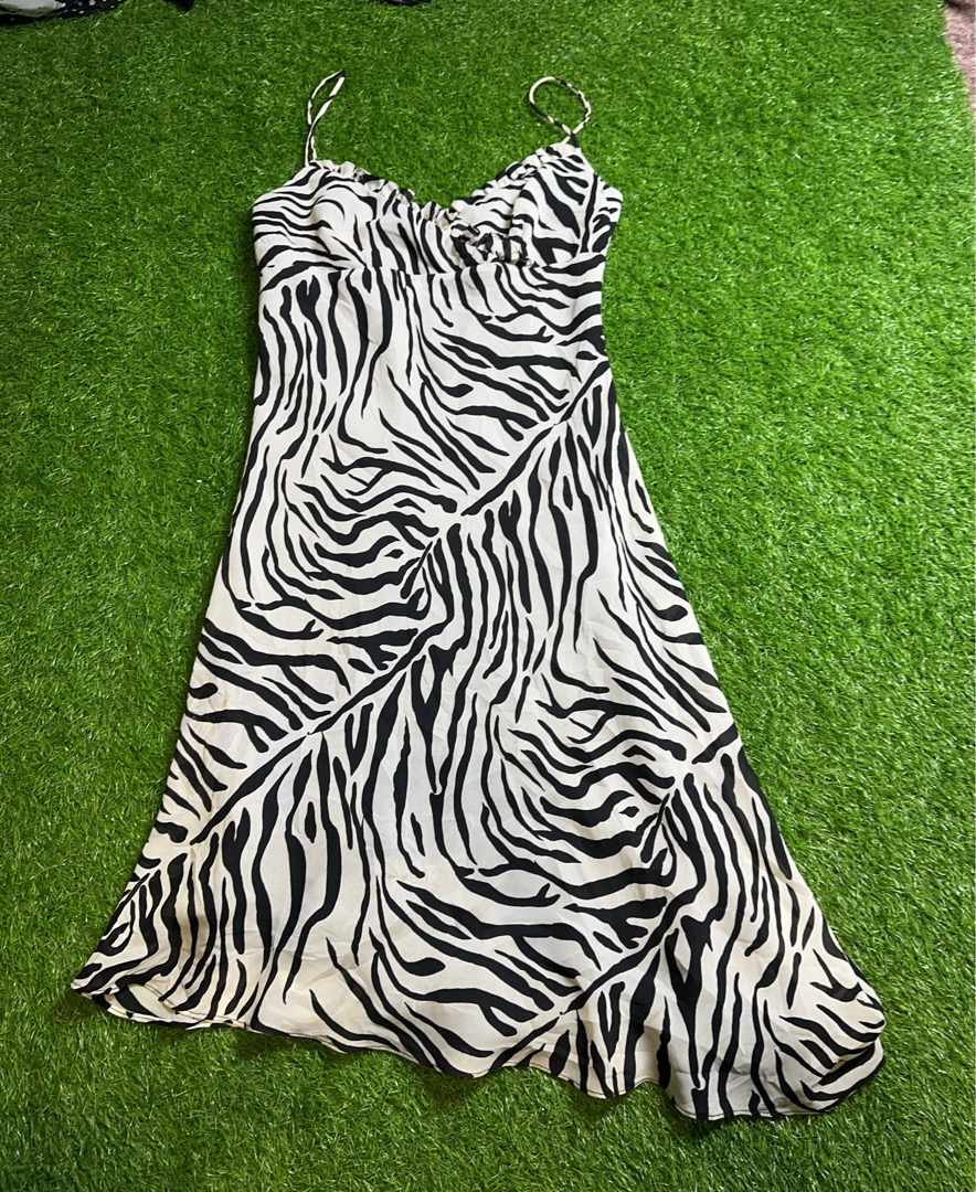 ゼブラプリントドレス
